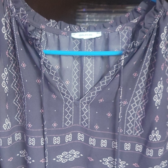 Top - Picture 2 of 2